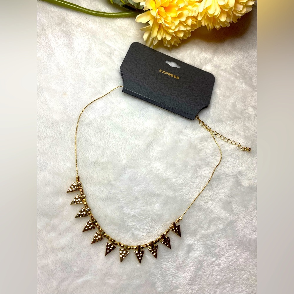 EXPRESS NECKLACE
